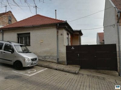 Eladó családi ház - Pécs, Miklós utca