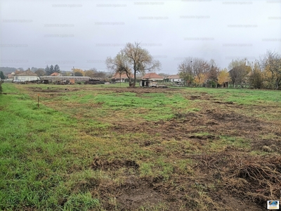 Eladó lakóövezeti telek - Látrány, Somogy megye