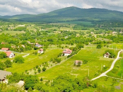 Eladó lakóövezeti telek - Pécsvárad, Baranya megye