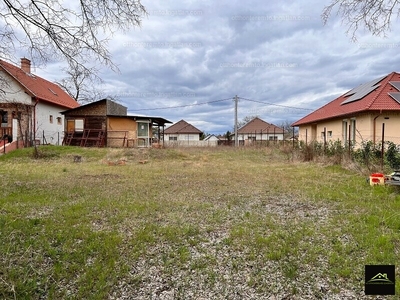 Eladó lakóövezeti telek - Veresegyház, Forrás utca