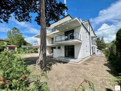 Eladó tégla lakás - Balatonlelle, Központ