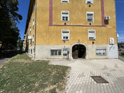 Eladó tégla lakás - Pécs, Mártírok útja