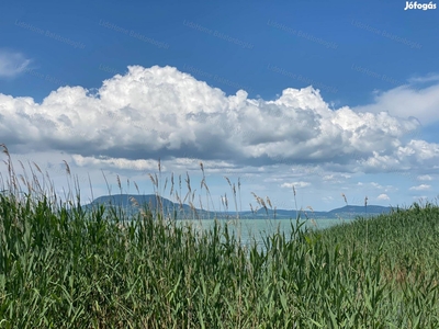 Kiváló befektetési lehetőség- Balatonfenyvesen vízparttól 50 m-re! - Balatonfenyves, Somogy - Ház