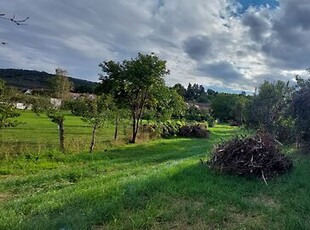 Eladó földterület Pilismarót