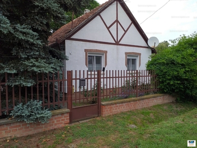 Eladó családi ház - Vezseny, Damjanich utca