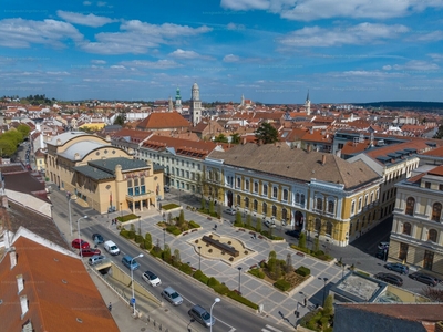 Eladó egyéb iroda - Sopron, Petőfi tér