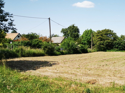 Eladó lakóövezeti telek - Pázmándfalu, Fenyőfa utca