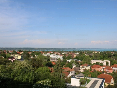 Eladó sorház - Balatonalmádi, Városközpont