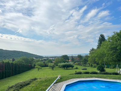 Eladó üdülőövezeti telek - Balatongyörök, Felsőhegyi út