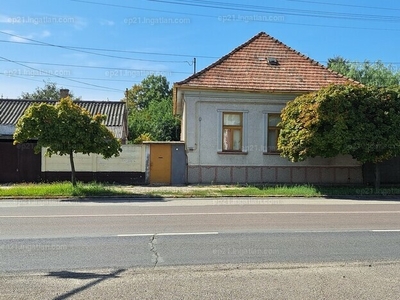 Eladó családi ház - Cegléd, Széchenyi út 81.