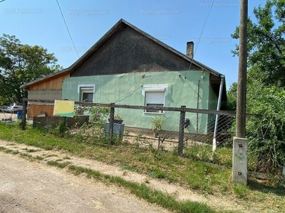 Eladó családi ház - Tiszafüred, Jász-Nagykun-Szolnok megye