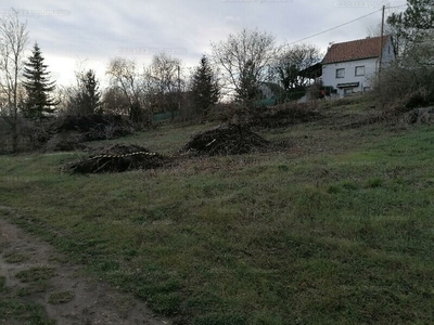 Eladó külterületi telek - Mány, Fejér megye