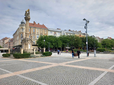 Kiadó tégla lakás - Szombathely, Fő tér