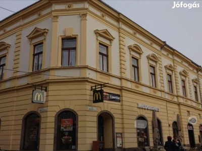 Eger Mc Donald felett iroda 3 szoba+ galériás frissen felújított