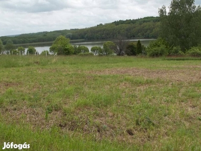 Gersekaráton a horgásztónál panorámás telek