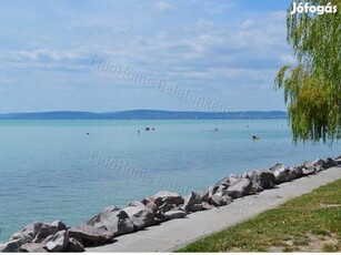 Eladó építési telek Balatonakarattyán!