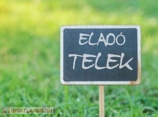 Eladó telekDabas