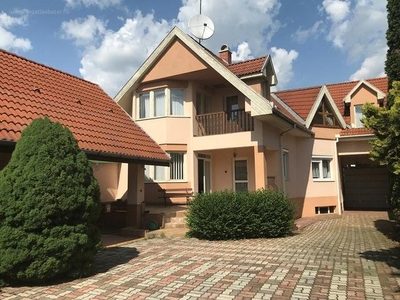 Debrecen, ingatlan, ház, 300 m2, 179.000.000 Ft