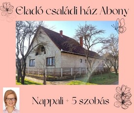 Eladó családi ház Abony