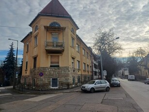 Eladó téglalakás Miskolc, 1. emelet