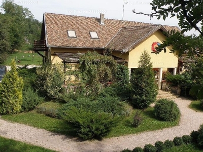 Eladó szálloda, hotel, panzió - Lajosmizse, Mizse 543/b