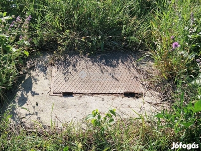 Eladó telek, Balatonkenese