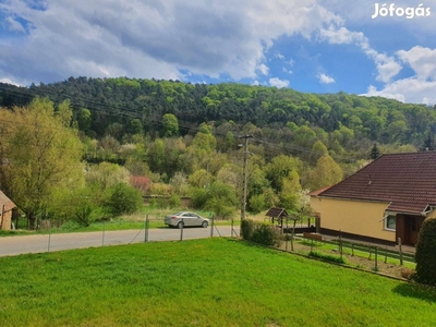 Városlődön eladó összközműves 1033 nm belterületi telek