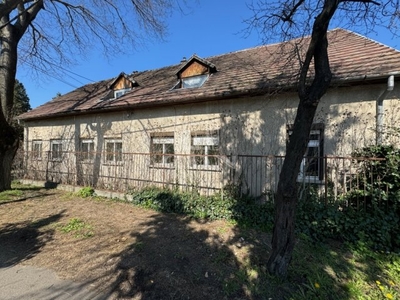 Eladó családi ház Budapest, III. kerület, Csillaghegy, Béke utca
