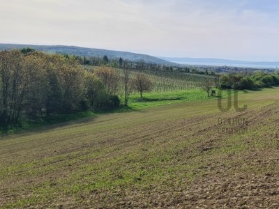 Eladó nyaraló Balatoncsicsó