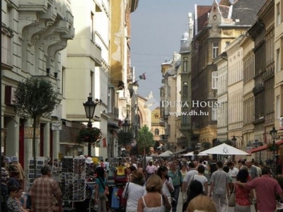 Eladó téglalakásBudapest, V. kerület, Váci utca, 1. emelet