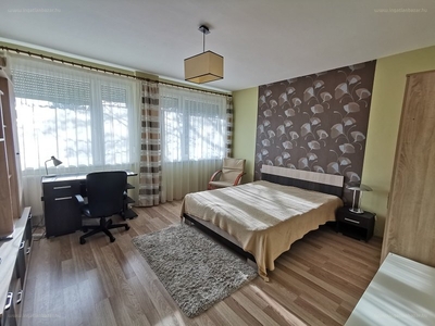 Mecsekoldal, Pécs, ingatlan, lakás, 63 m2, 175.000 Ft