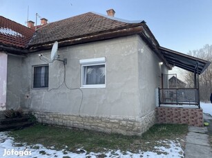 Eladó Családi ház, Csányoszró