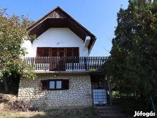 Eladó panorámás nyaraló