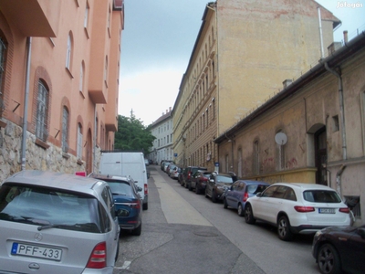 II. kerület, Mecset utcában, zsákutcában felújítandó lakás eladó - II. kerület, Budapest - Lakás