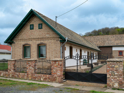 Eladó családi ház - Cikó, József Attila utca 13.