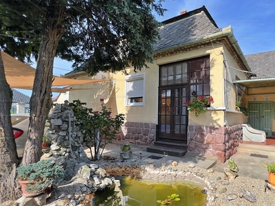 Eladó családi ház - Győrújbarát, Veres Péter utca