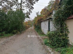 Eladó családi házMiskolc, Avasi pincesor