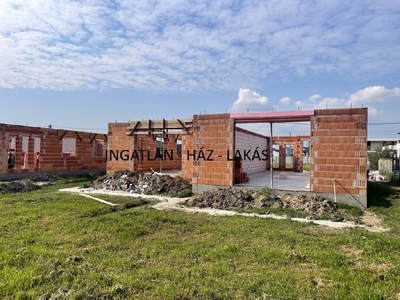 újépítésű, Nagytarcsa, ingatlan, ház, 90 m2, 79.800.000 Ft