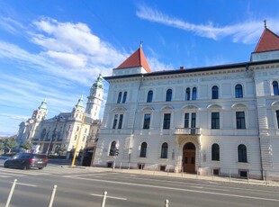 Eladó téglalakásGyőr, Belváros, Szent István út, földszint