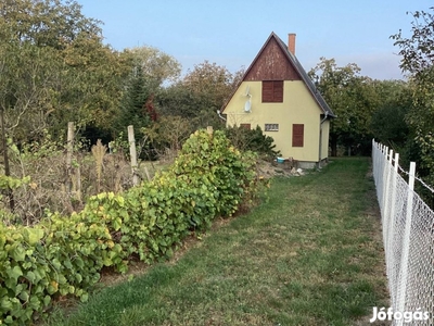 Vízparti nyaraló eladó Gyomaendrőd belterületén