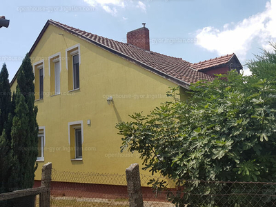 Eladó családi ház - Győr, Likócs