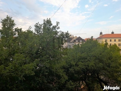 Debreceni eladó panel társasházi lakás