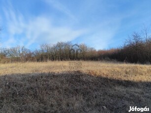 Eger, Almagyar-Merengő részén, panorámás építési telek eladó