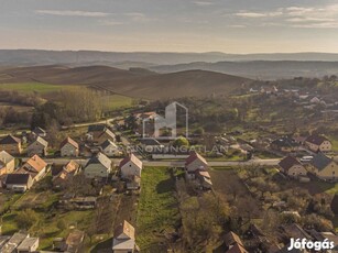 Eladó Telek, Csetény 7.900.000 Ft