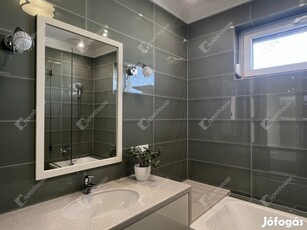 Kivételes penthouse lakás Győr-Nádorvárosban.