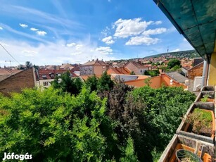 Pécs Belvárosában Igényes lakás eladó!