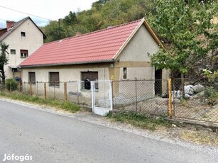 Sürgősen eladó családi ház a Donátusban