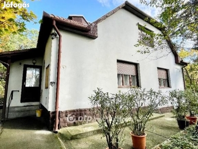 Pécsi eladó 107 nm-es ház