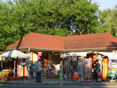 Kiadó üzlethelyiség - Siófok