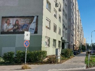 Eladó panellakás Budapest, XV. kerület, Újpalota, Zsókavár utca, földszint